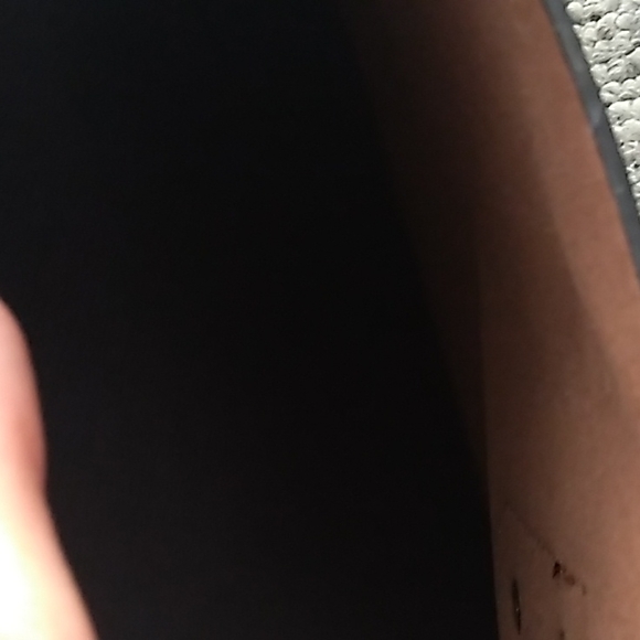 Women's Handbag - Picture 3 of 4